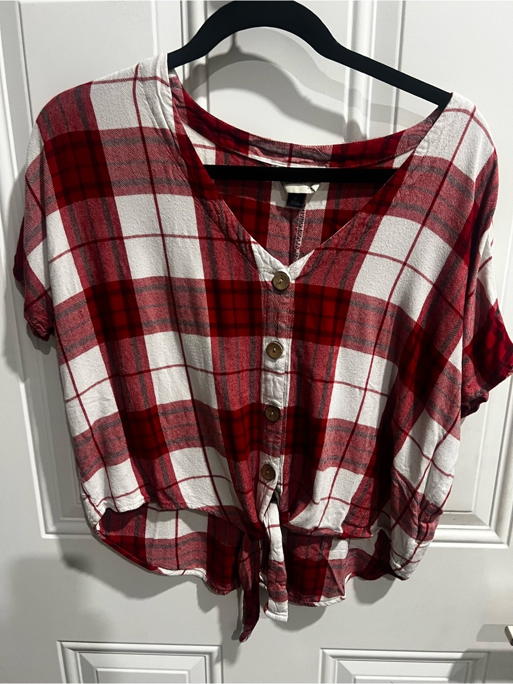 Universal Thread Red and White Plaid Button-Front Tie-Hem Top